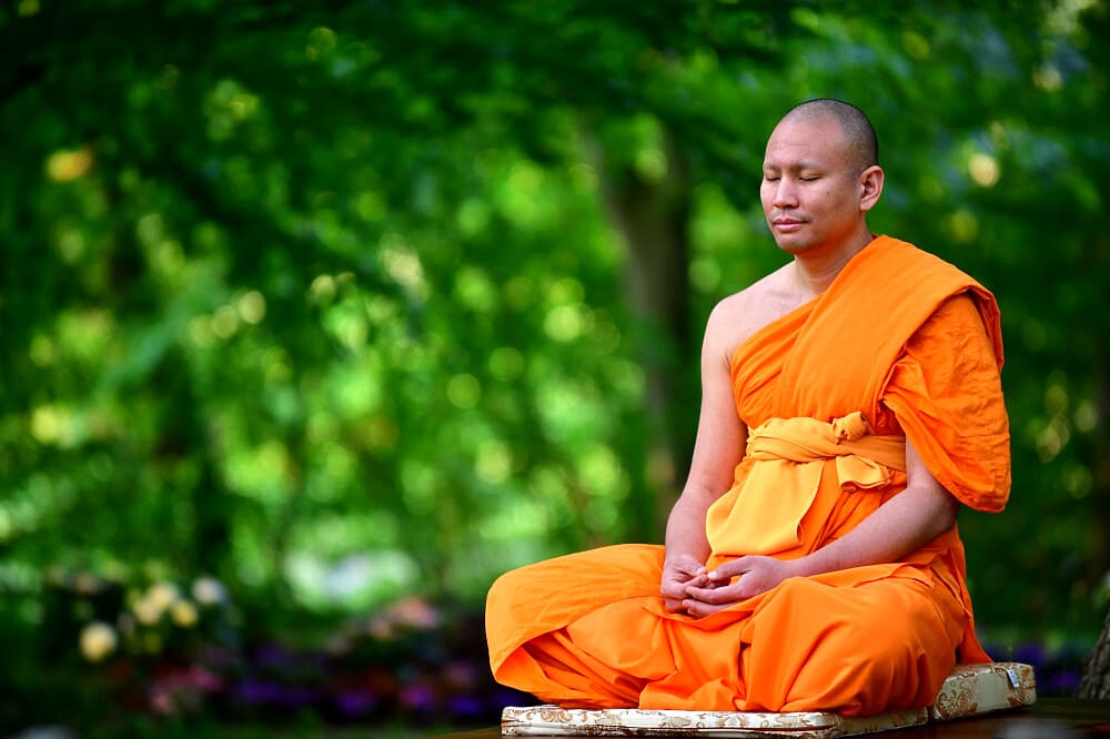 Enlightenment, Meditation and Simplicity in Buddhism